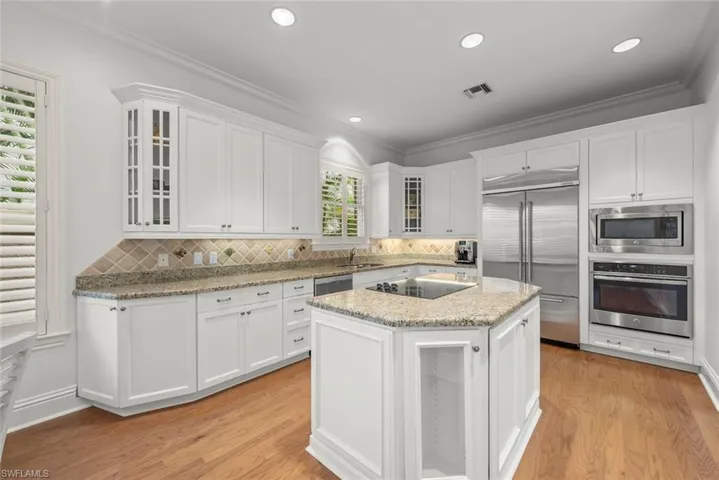 2711 Wulfert Rd, Sanibel, Florida 33957