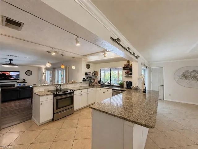 1631 Se 20th St, Cape Coral, Florida 33990