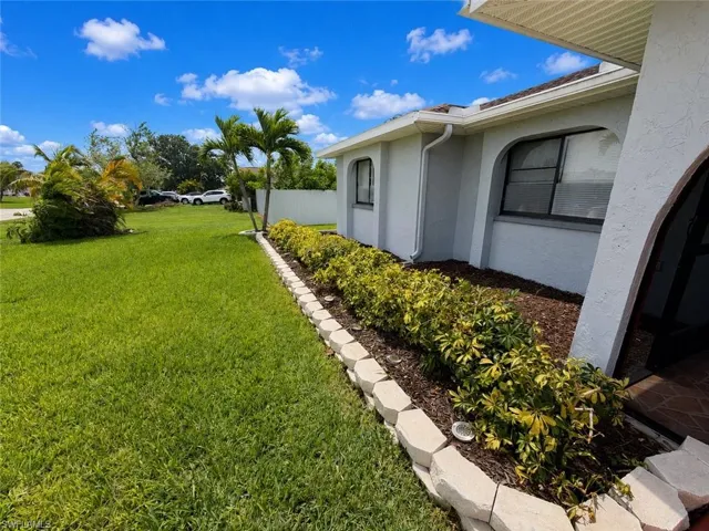 1631 Se 20th St, Cape Coral, Florida 33990