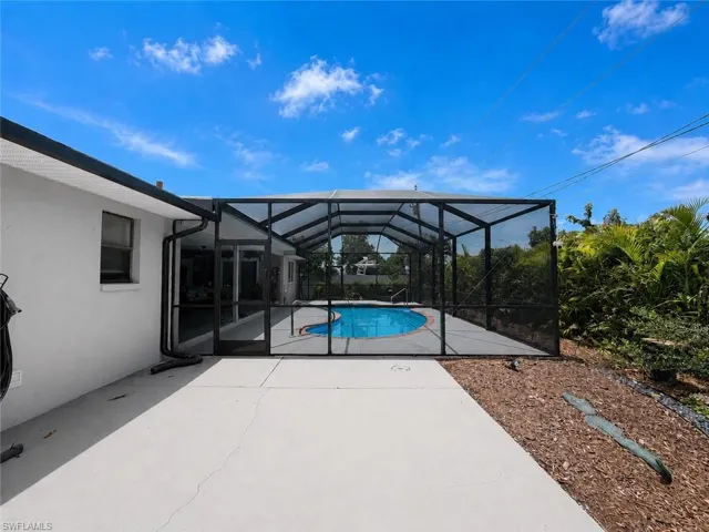 1631 Se 20th St, Cape Coral, Florida 33990