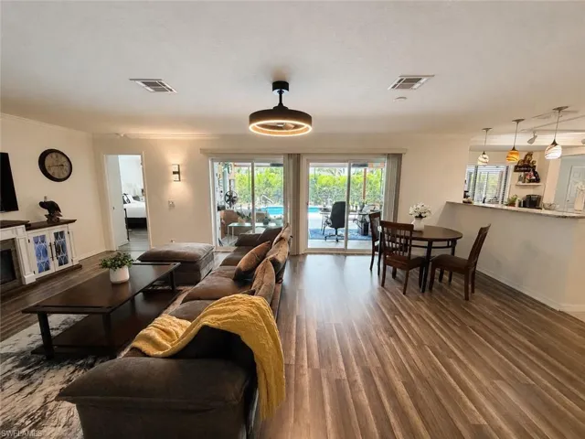 1631 Se 20th St, Cape Coral, Florida 33990