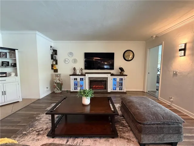 1631 Se 20th St, Cape Coral, Florida 33990