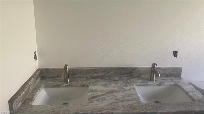 166  Lucille  AVE, FORT MYERS, FL 33905