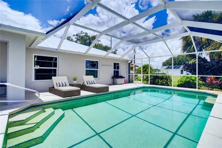921 47th Ave Ne, Naples, Florida 34120