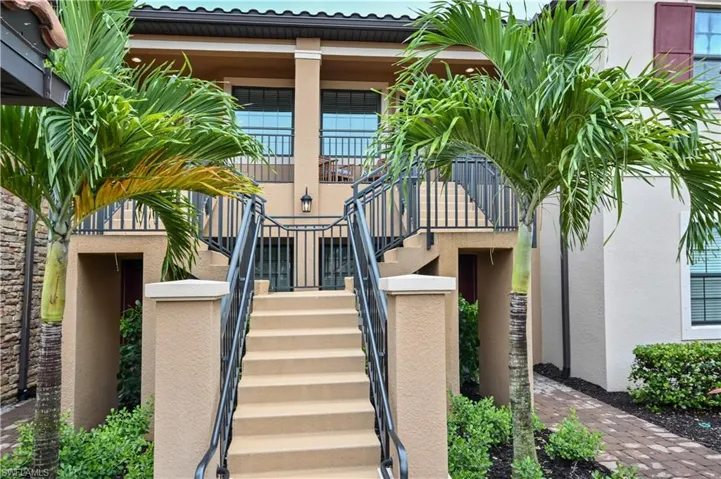 9386 Pocida Ct 204, Naples, Florida 34119