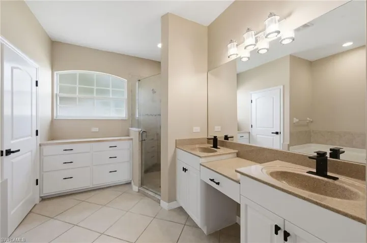 12445 Muddy Creek Ln, Fort Myers, Florida 33913