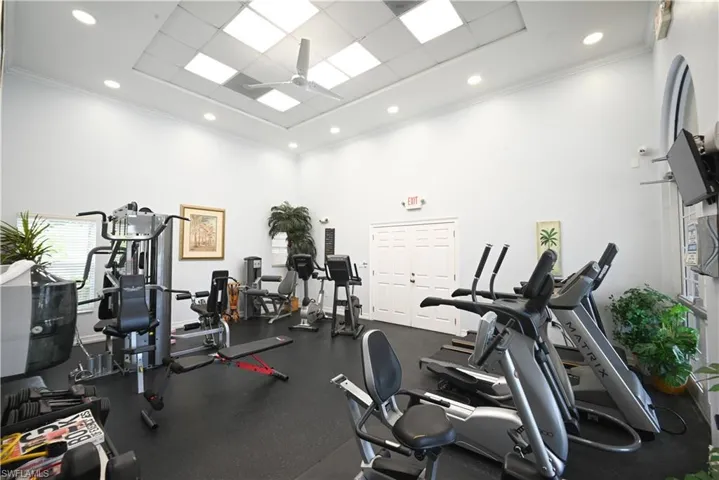15449 Bellamar Cir 1221, Fort Myers, Florida 33908
