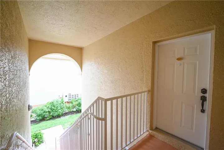 15449 Bellamar Cir 1221, Fort Myers, Florida 33908