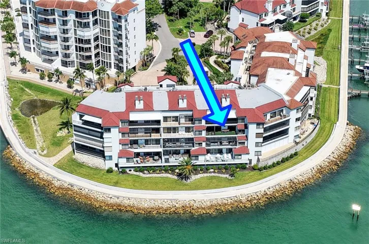 632 La Peninsula Blvd 632, Naples, Florida 34113