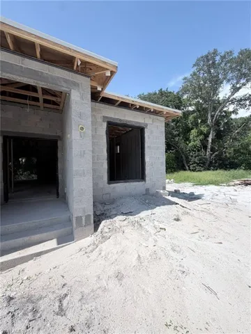 27021 Leitner Ln, Bonita Springs, Florida 34135