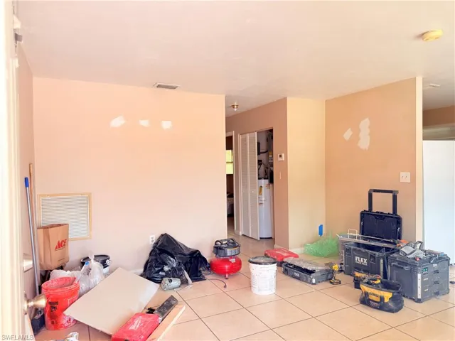 2241  SUNSHINE  BLVD, Naples, FL 34116