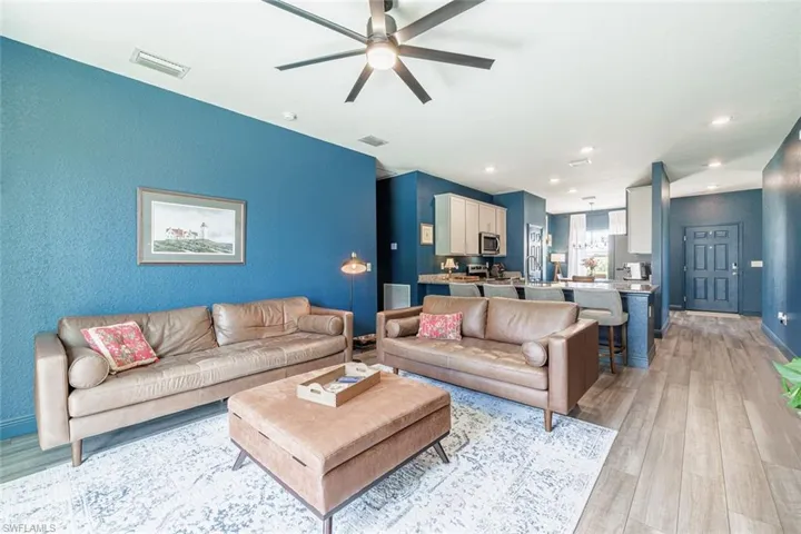 3083 Nw 4th Pl, Cape Coral, Florida 33993