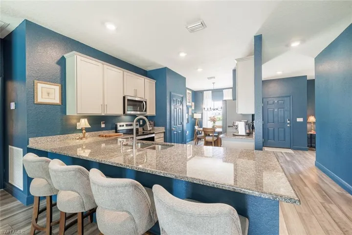 3083 Nw 4th Pl, Cape Coral, Florida 33993