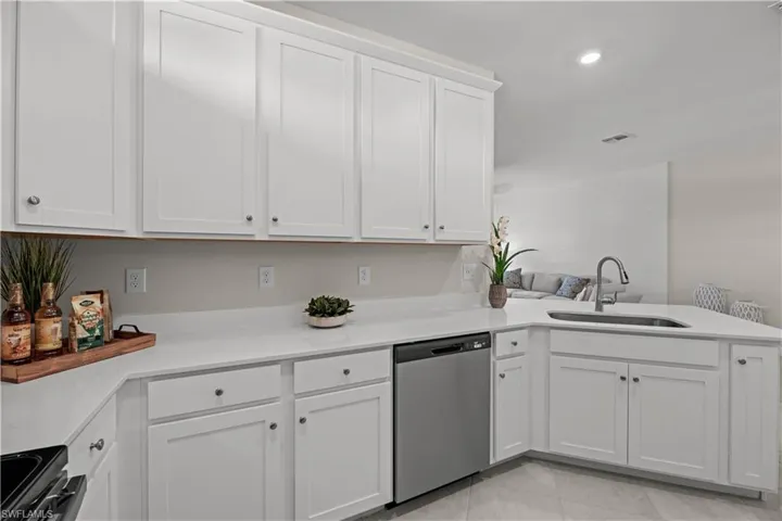 18795 Copperhead Ct N, Lehigh Acres, Florida 33936