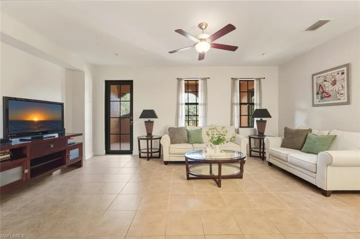 9144 Delano St 9504, Naples, Florida 34113
