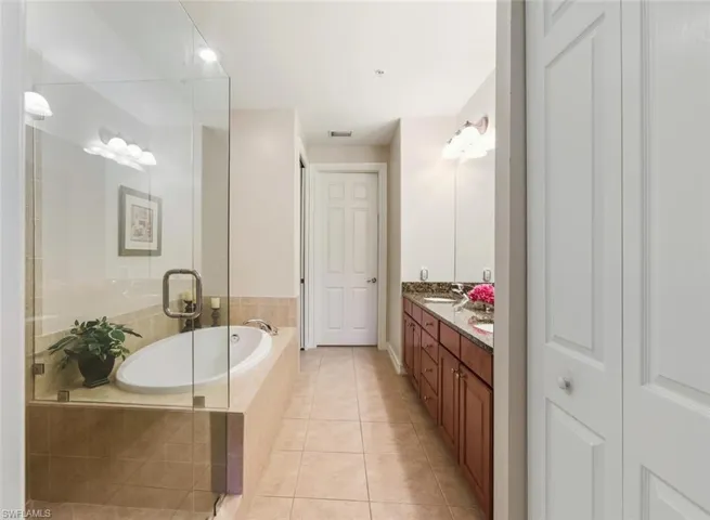 9144 Delano St 9504, Naples, Florida 34113