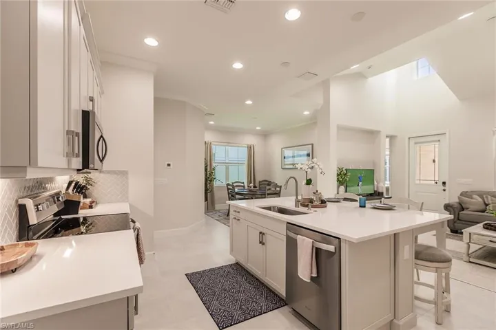 7263  Cayo Coco  LN, Naples, FL 34113