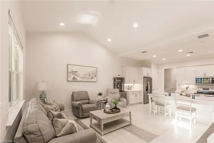 7263  Cayo Coco  LN, Naples, FL 34113
