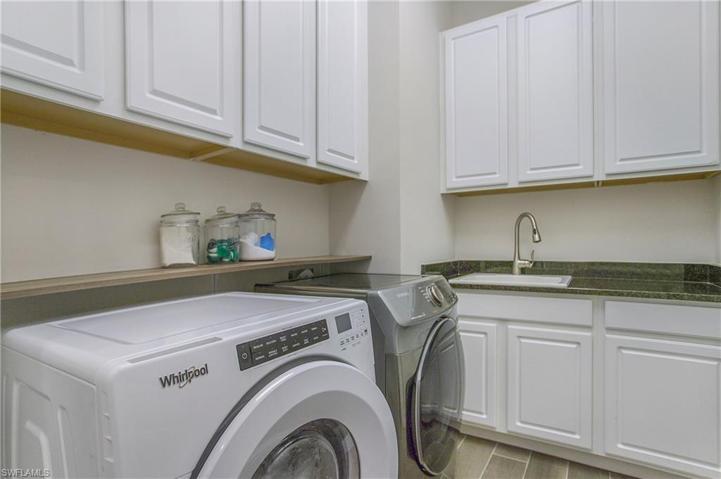 3045 Mandalay CT, NAPLES FL 34105