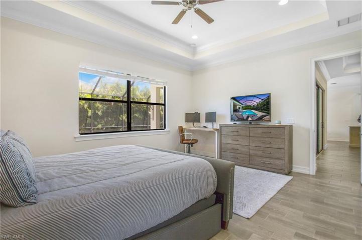 3045 Mandalay CT, NAPLES FL 34105