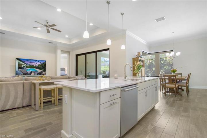 3045 Mandalay CT, NAPLES FL 34105