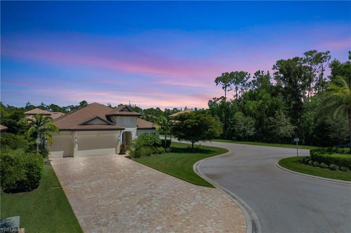 3045 Mandalay CT, NAPLES FL 34105