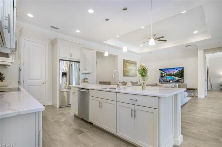 3045 Mandalay CT, NAPLES FL 34105