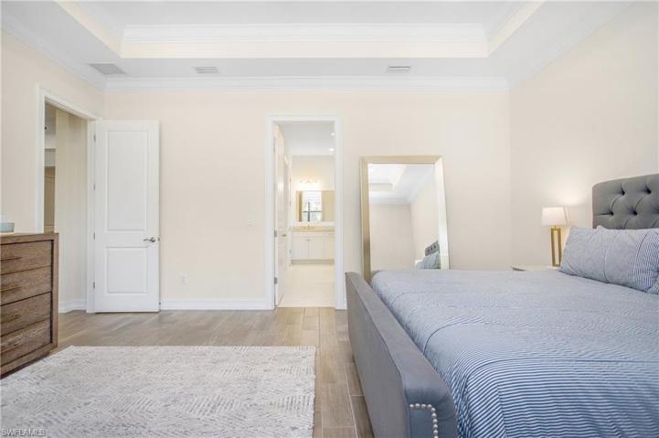 3045 Mandalay CT, NAPLES FL 34105