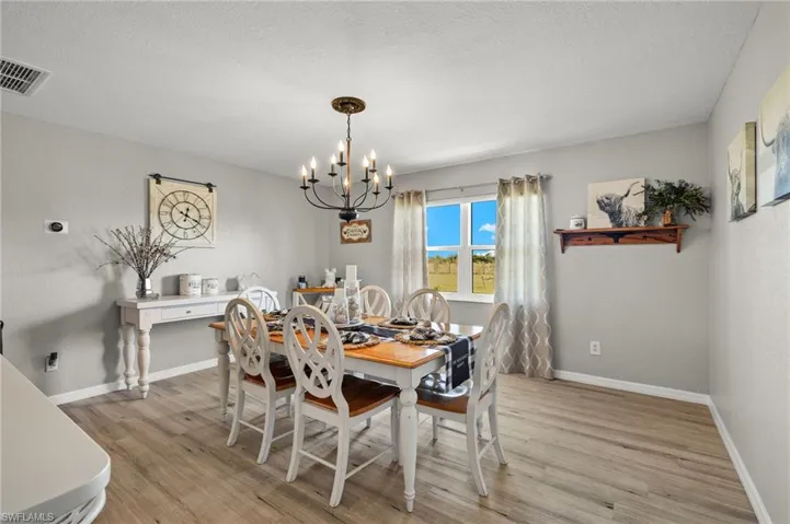 Breakfast Room