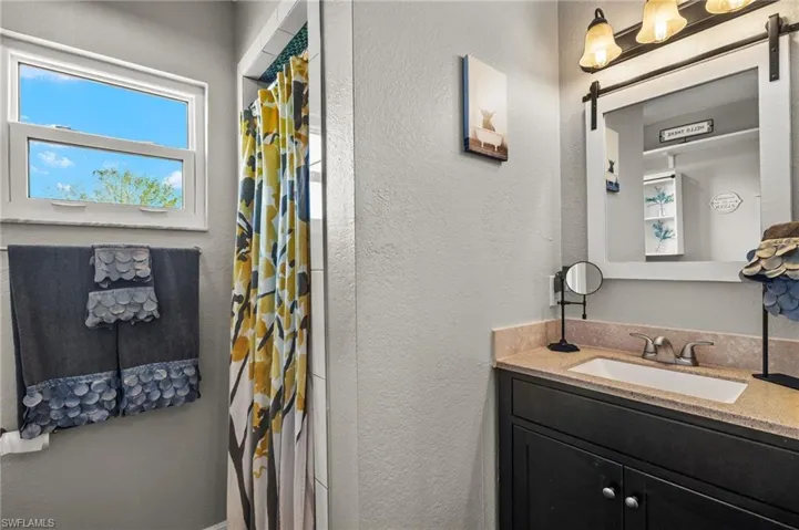 2222 Se Mcclelland Dr, Arcadia, Florida 34266