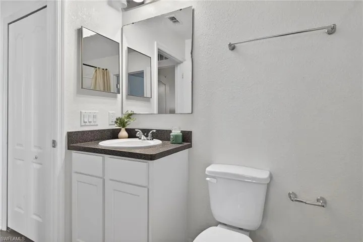 812 Sw 11th Ct, Cape Coral, Florida 33991