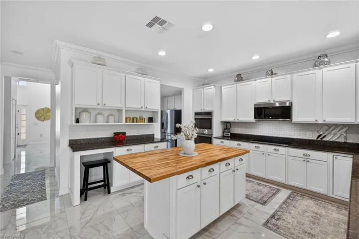 812 Sw 11th Ct, Cape Coral, Florida 33991