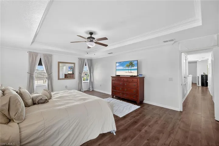 812 Sw 11th Ct, Cape Coral, Florida 33991