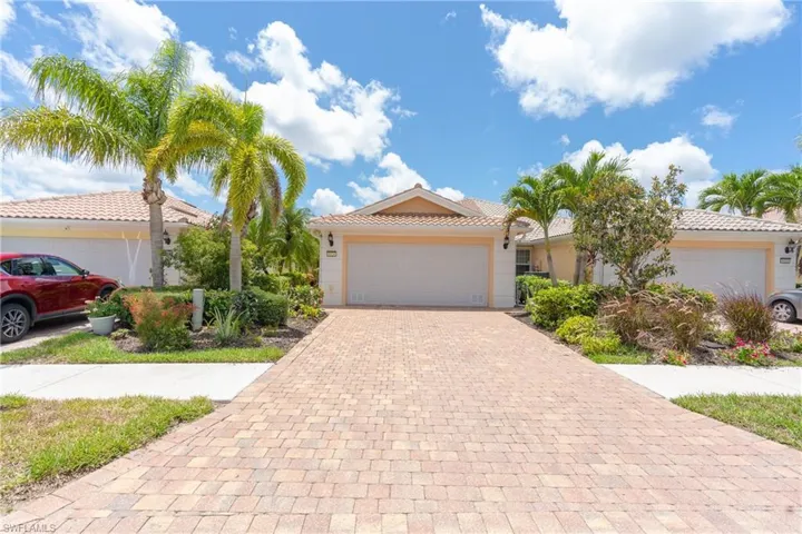 8424  Borboni  CT, Naples, FL 34114