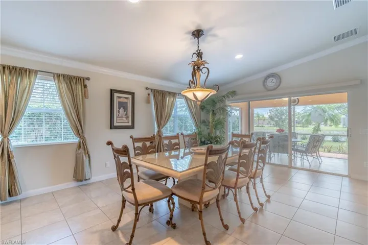 8424  Borboni  CT, Naples, FL 34114