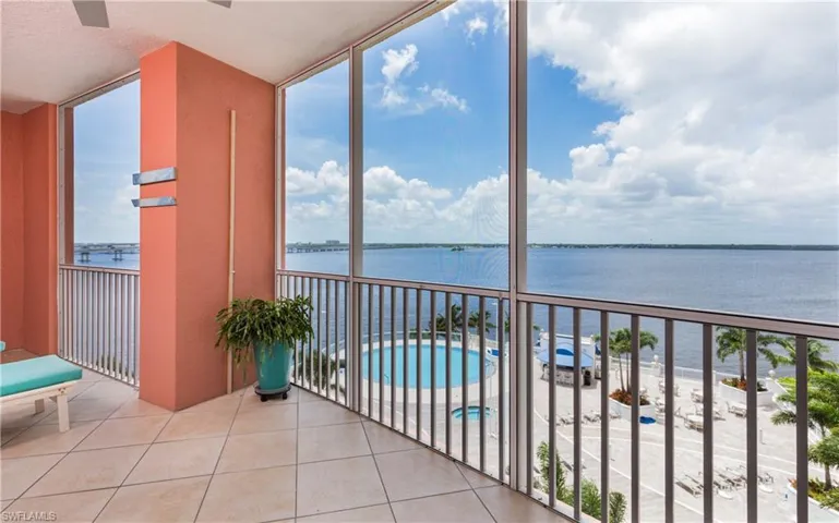 2743 1st St 704, Fort Myers, Florida 33916