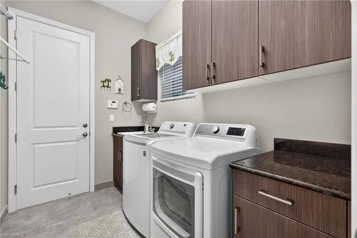28586 Twain Dr, Bonita Springs, Florida 34135