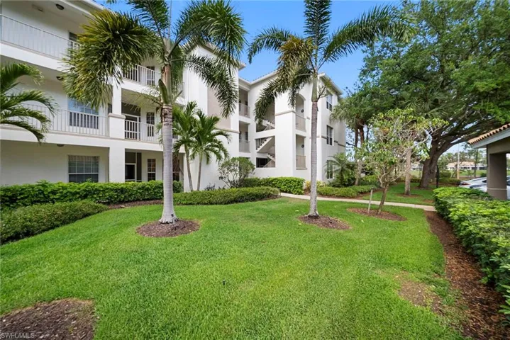 View of apartment building / complex