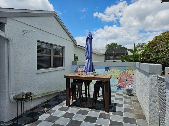 9630  Villa  DR, Fort Myers, FL 33905