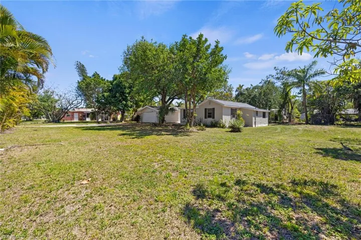 2328 Unity Ave, Fort Myers Fl 33901