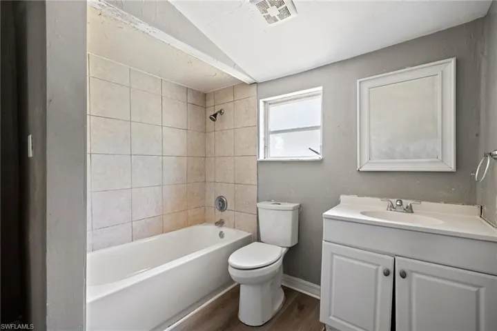 2328 Unity Ave, Fort Myers Fl 33901