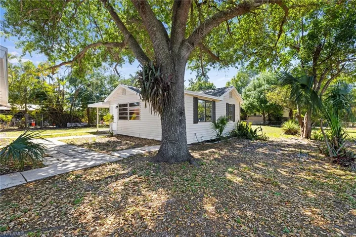 2328 Unity Ave, Fort Myers Fl 33901