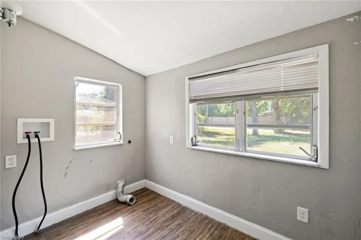 2328 Unity Ave, Fort Myers Fl 33901