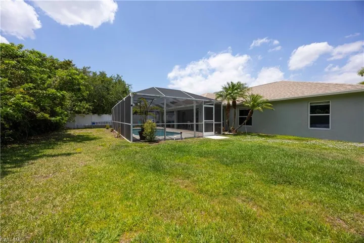2682 Nature Pointe Loop, Fort Myers, Florida 33905
