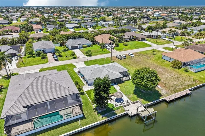 2609 Sw 37th St, Cape Coral, Florida 33914