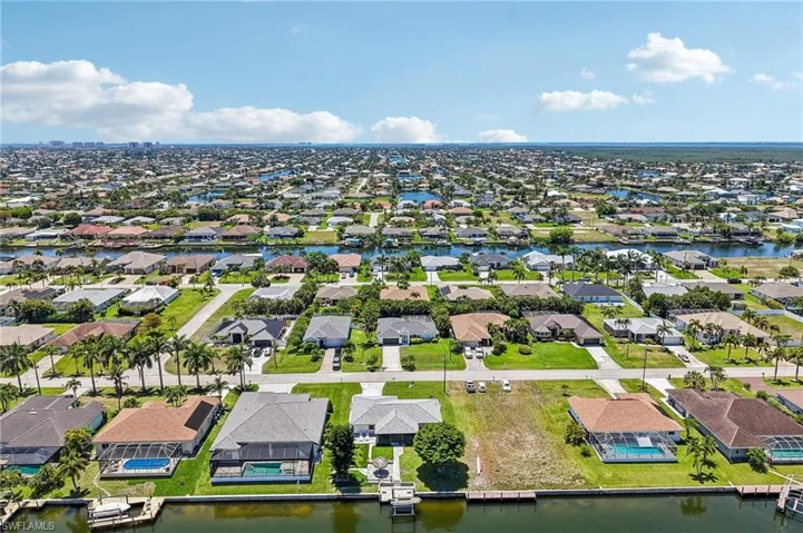 2609 Sw 37th St, Cape Coral, Florida 33914
