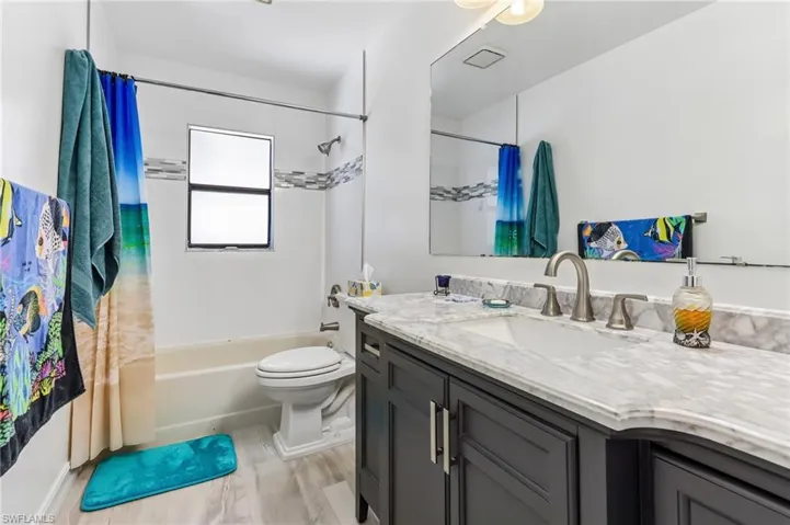 2609 Sw 37th St, Cape Coral, Florida 33914
