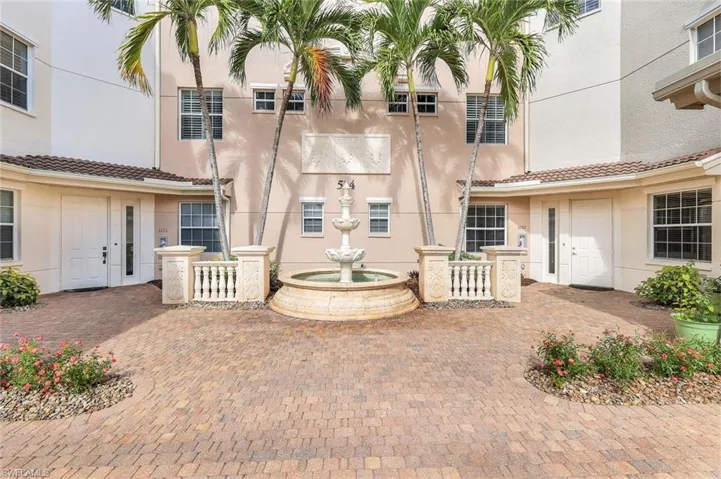 514  Avellino Isles  CIR, Naples, FL 34119