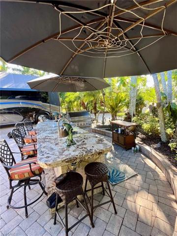 4987 Coach LN, NAPLES FL 34114
