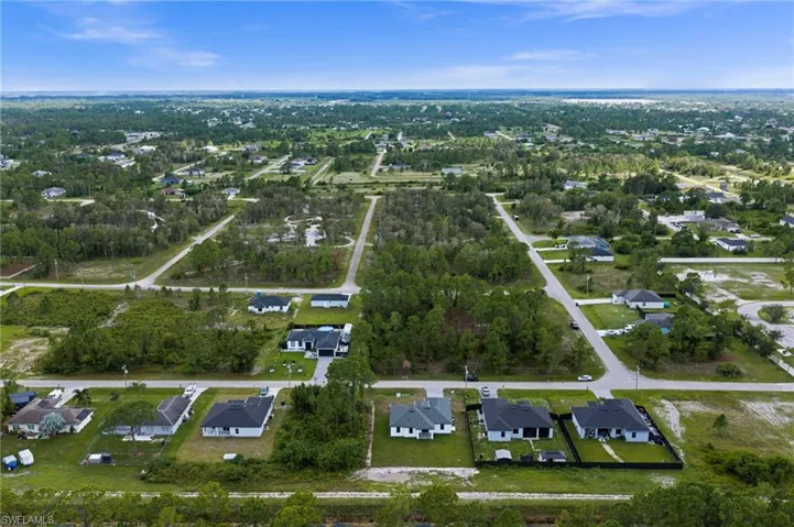 923 Bolivia Dr, Lehigh Acres, Florida 33974
